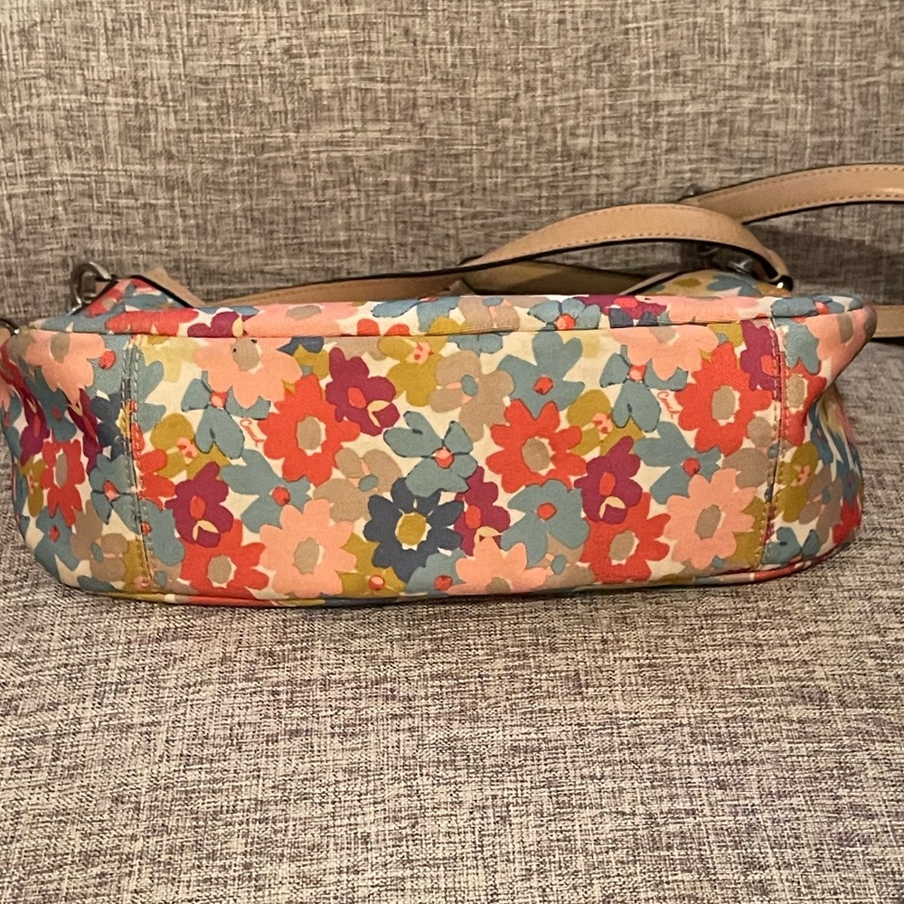 Coach Signature Stripe Floral Print Demi Crossbody ( F30661 ) - Picture 4 of 13